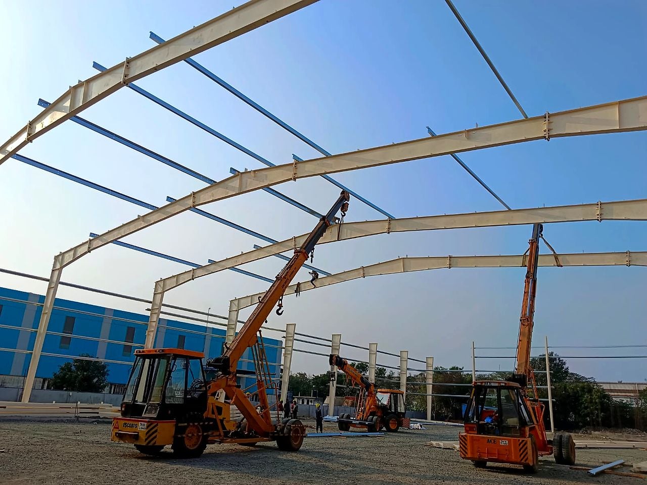 Curved Rafter PEB Erection — PEB & Industrial Shed Fabrication by Boss Fabrication